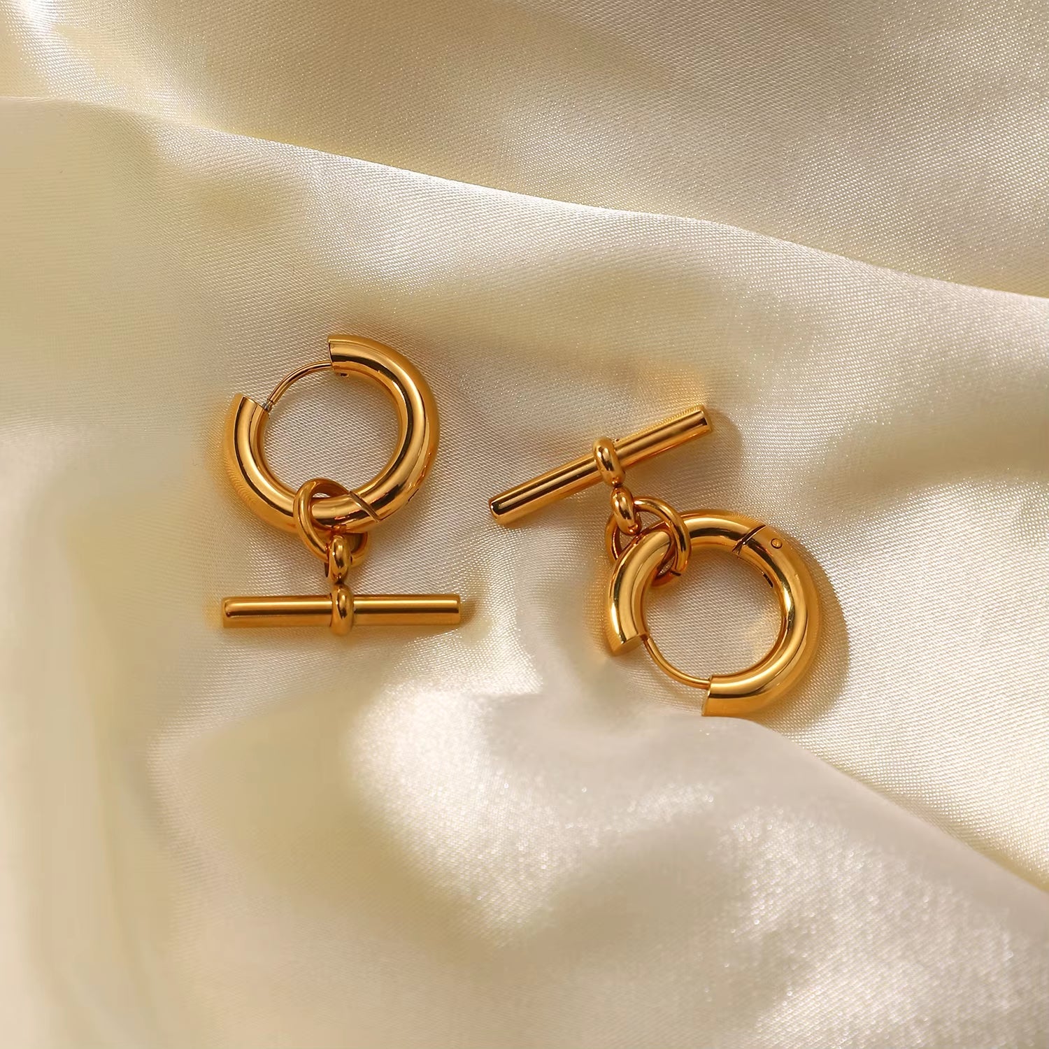 T Bar Gold Hoops - ILLUSIVE JEWELS USA